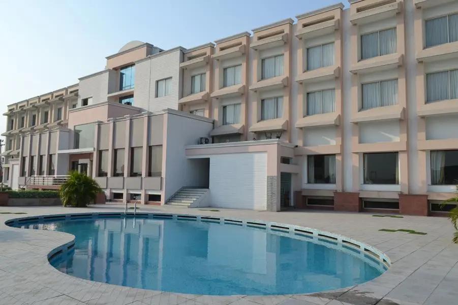 фото Sobti Continental Bareilly
