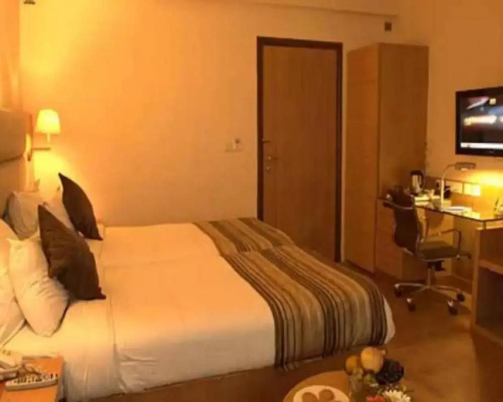 фото The Manor Bareilly Hotel