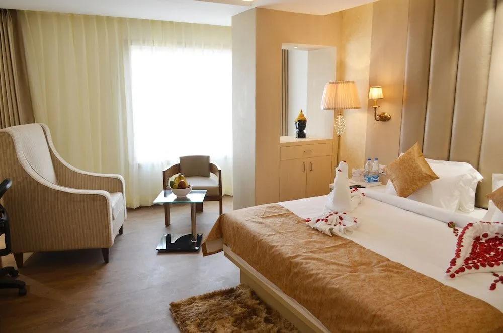 фото Hotel Radiance