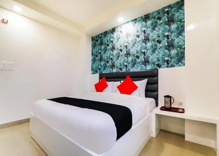 Capital O 46540 Imperial Hotel