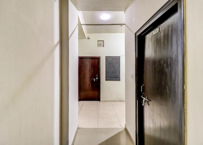 OYO 66434 Hotel Dhruv Inn