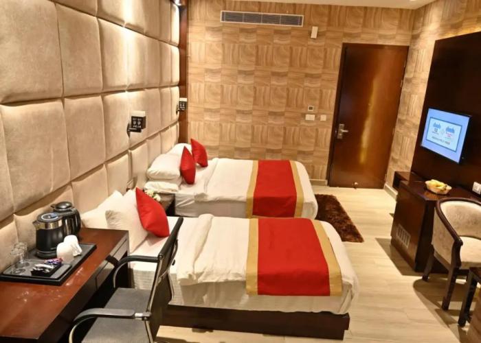 Hotel Aakriti Clarks Inn Express