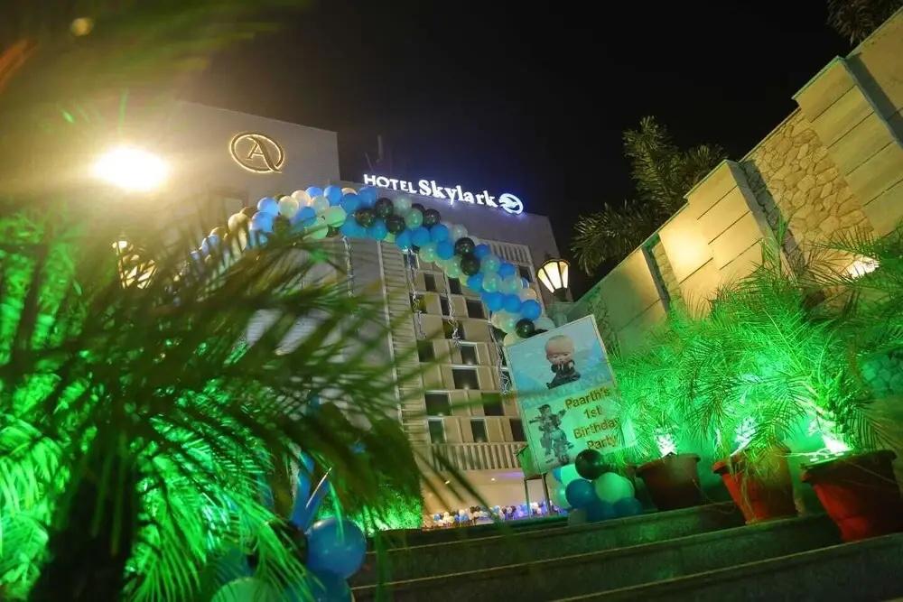 фото Hotel Skylark