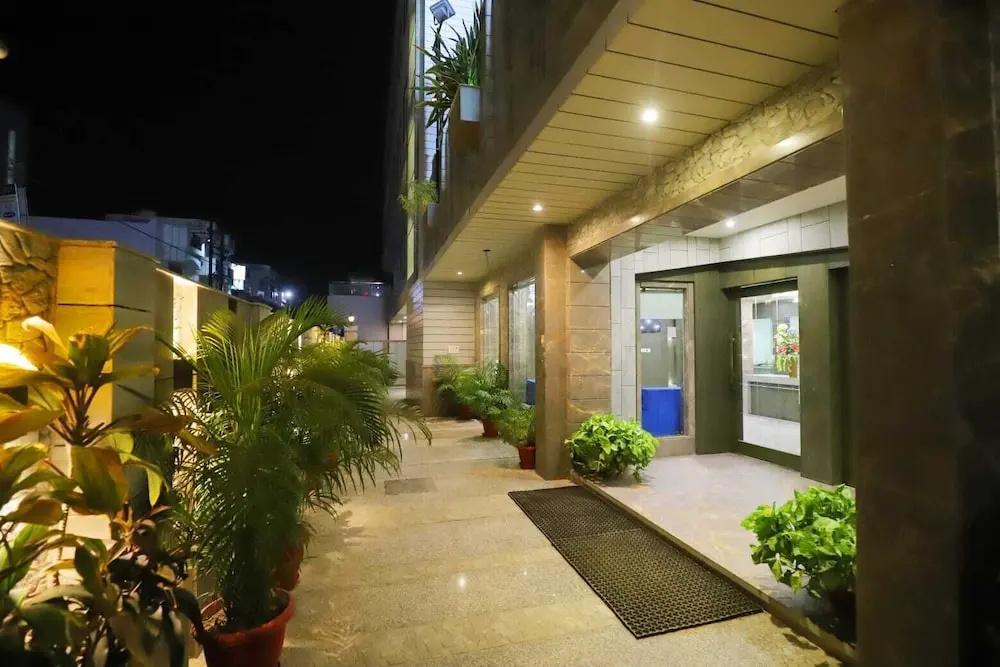 фото Hotel Skylark