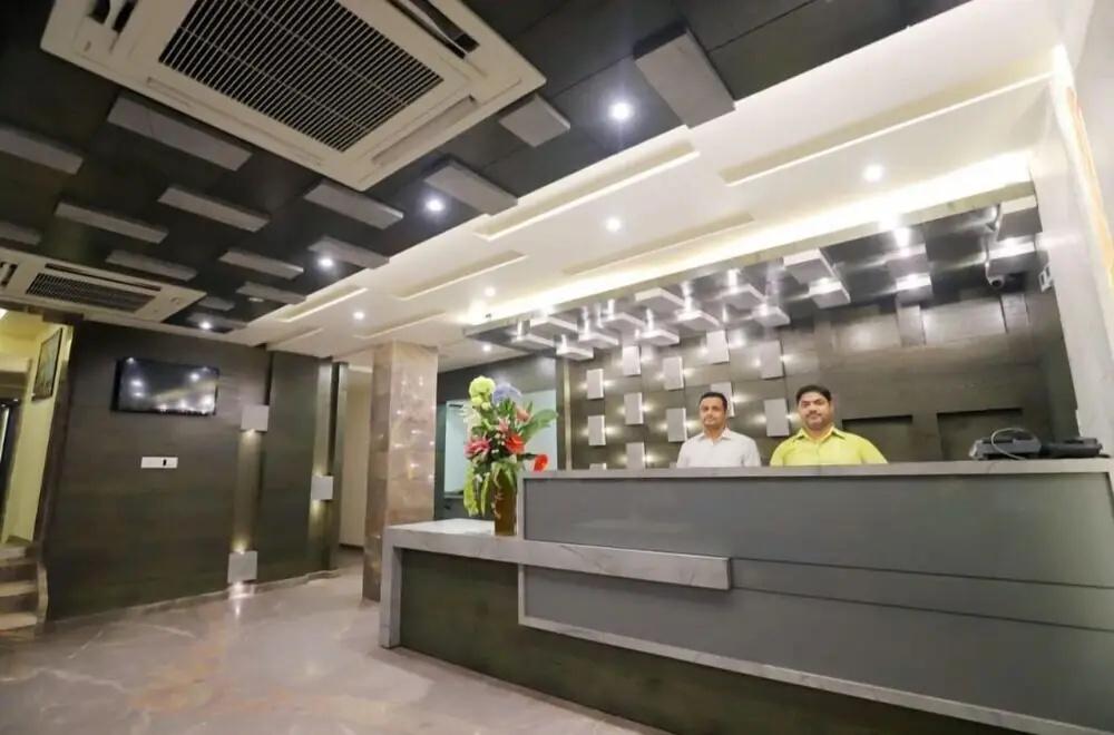 фото Hotel Skylark