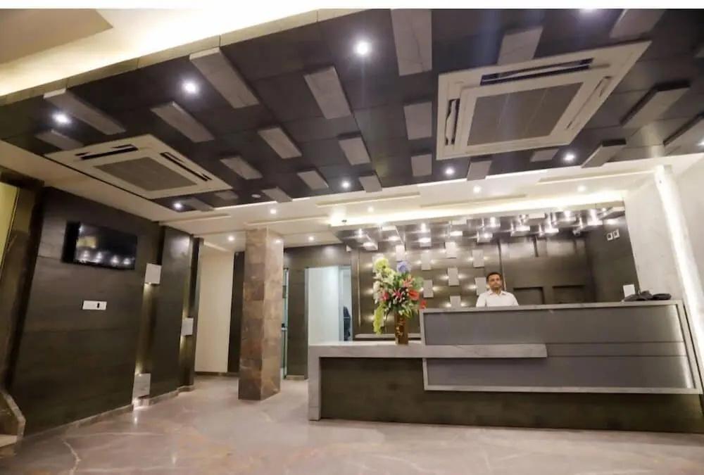 фото Hotel Skylark