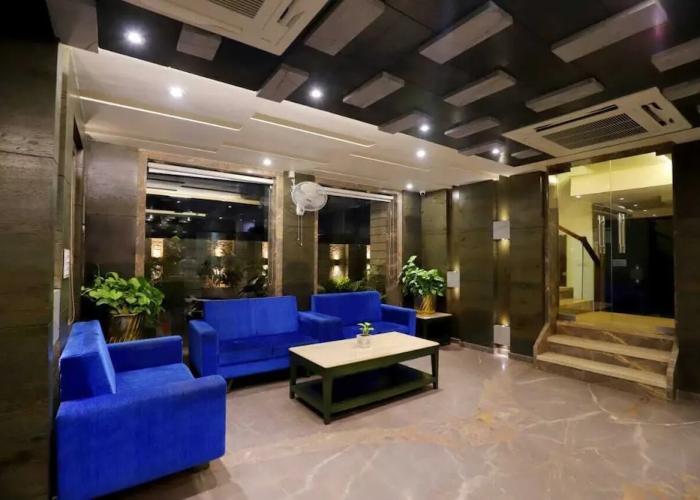 Hotel Skylark