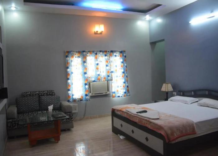 Hotel Naveen Residency