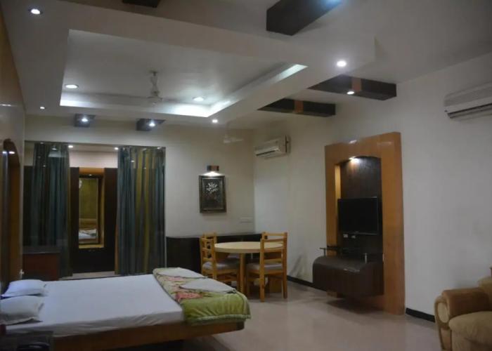 Hotel Naveen Residency