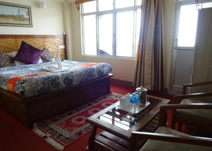 Hotel White Yak