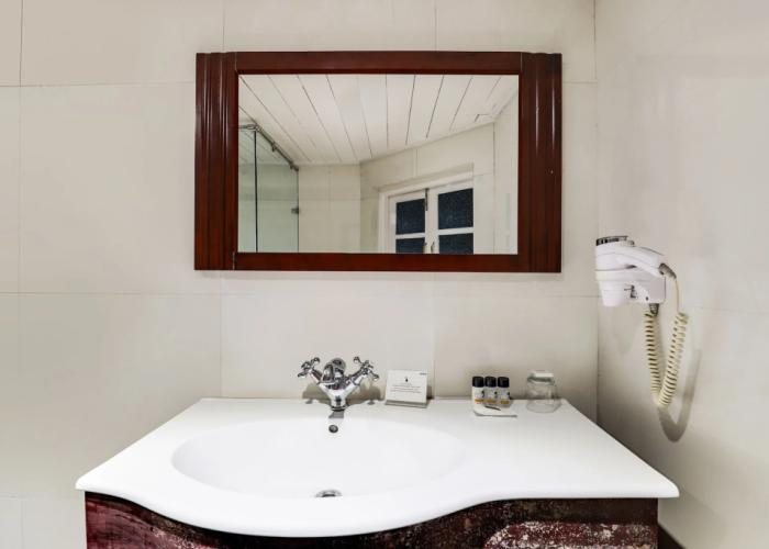 Summit Swiss Heritage Hotel & Spa