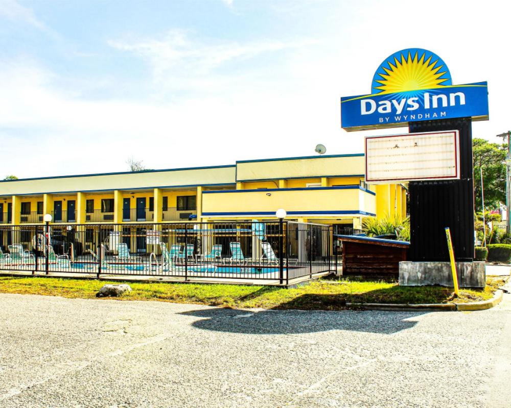 Days Inn by Wyndham Little River