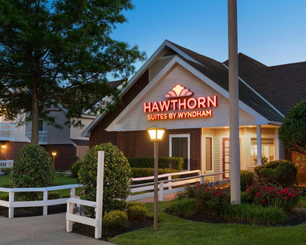 Hawthorn Suites by Wyndham Tinton Falls