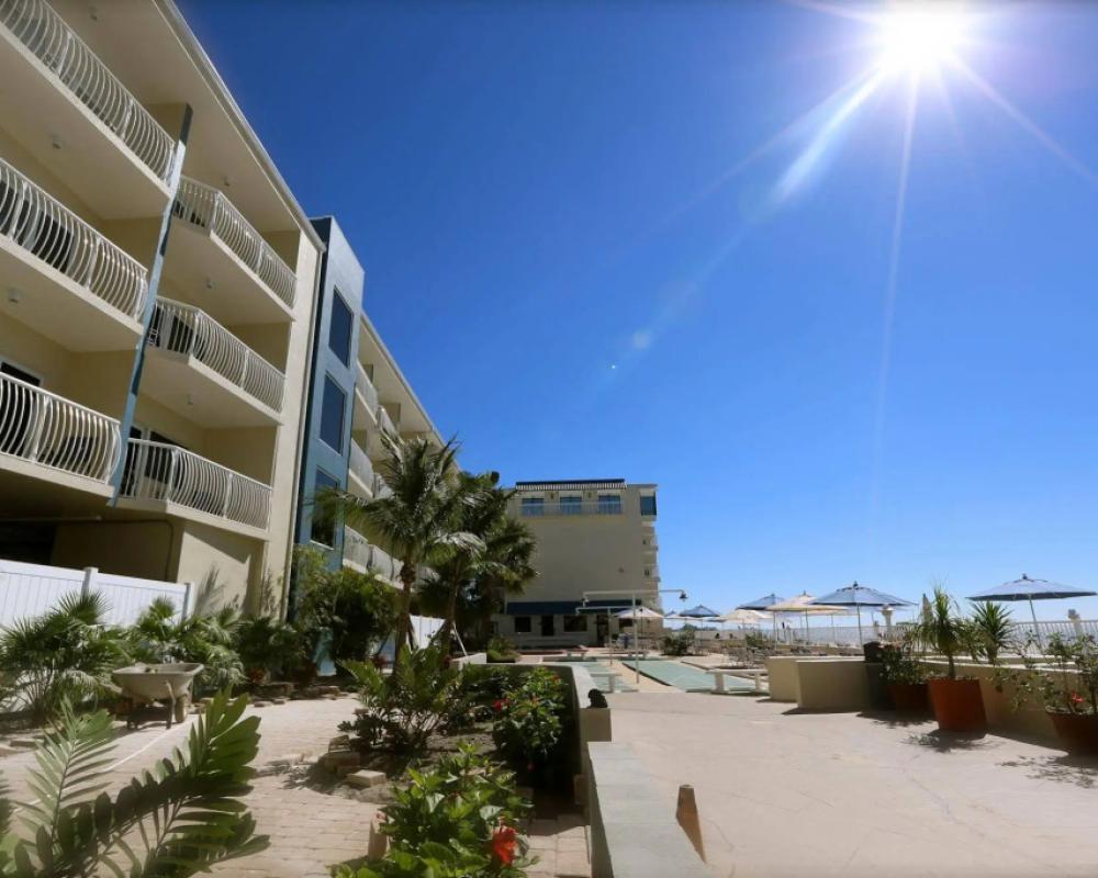 Shoreline Island Resort - Exclusively Adult