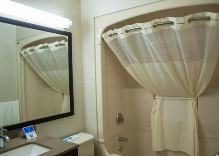 Comfort Inn Levis