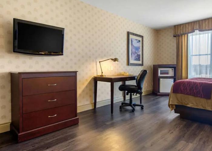 Comfort Inn & Suites