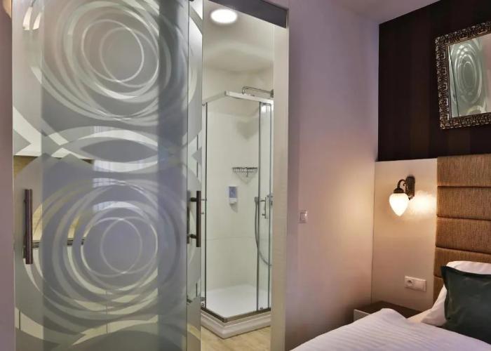 VIP Apartments