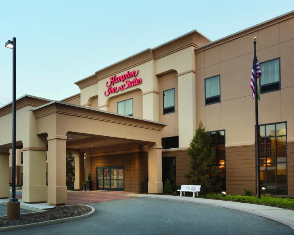 Hampton Inn & Suites Mahwah