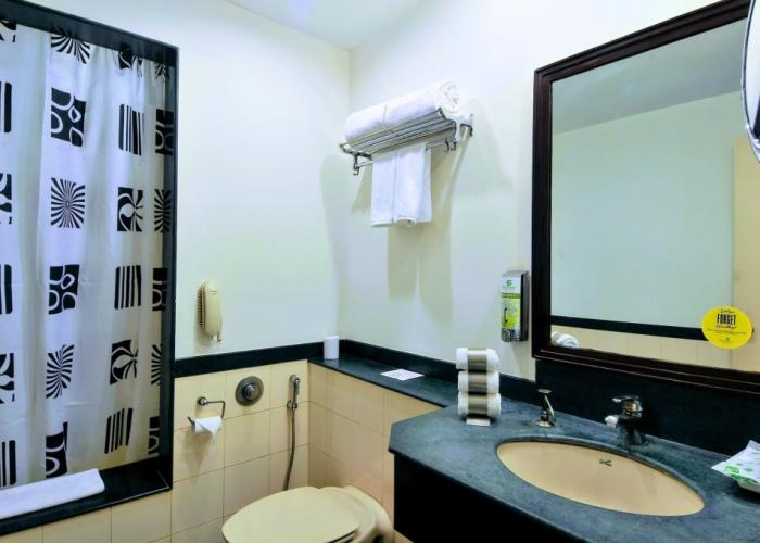 Lemon Tree Hotel, East Delhi Mall, Kaushambi