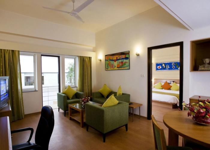 Lemon Tree Hotel, East Delhi Mall, Kaushambi