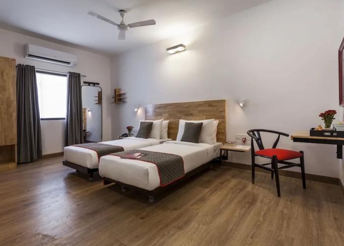 OYO Townhouse 012 Kaushambi Metro Ghaziabad