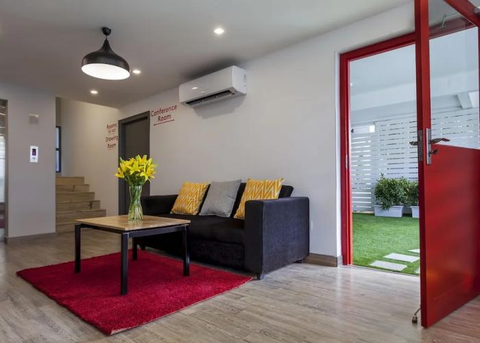 OYO Townhouse 012 Kaushambi Metro Ghaziabad