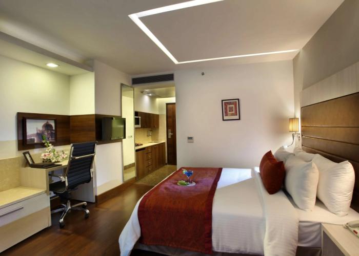 Mahagun Sarovar Portico Suites Ghaziabad