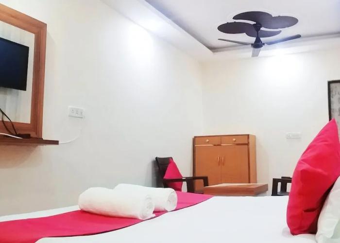 Hotel Keshav