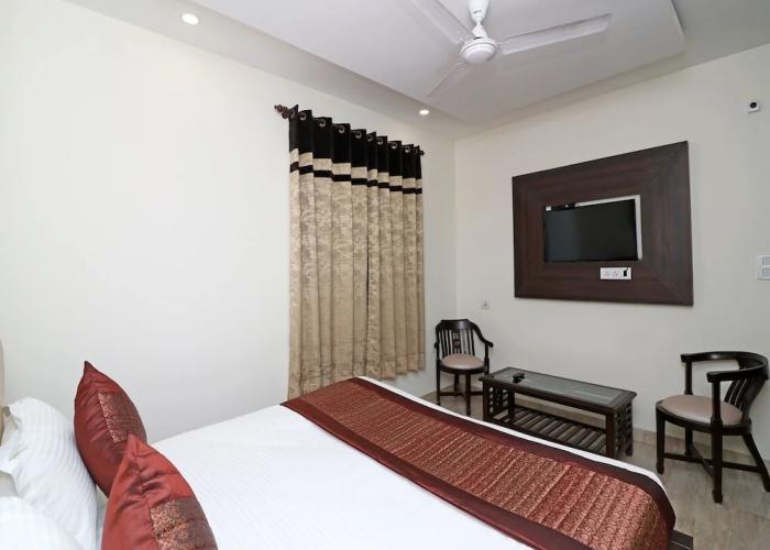 OYO 12764 Grand Inn