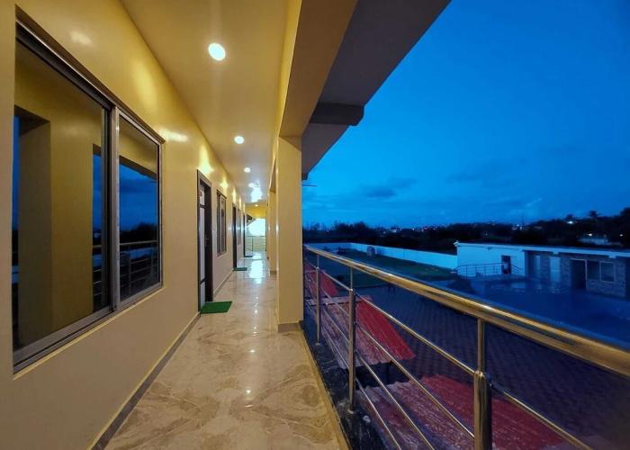 Sea Wave Beach Resort