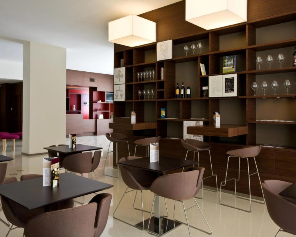 фото Eos Hotel