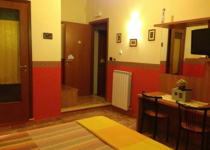 Aurora Rooms