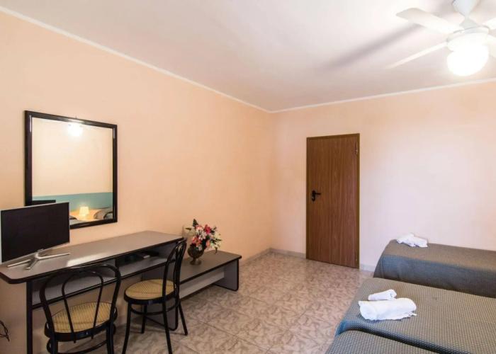 Racar Hotel & Resort