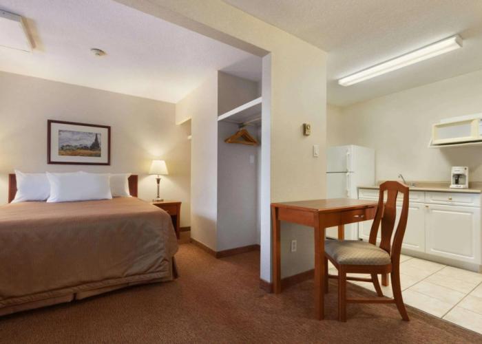 Travelodge by Wyndham Langley