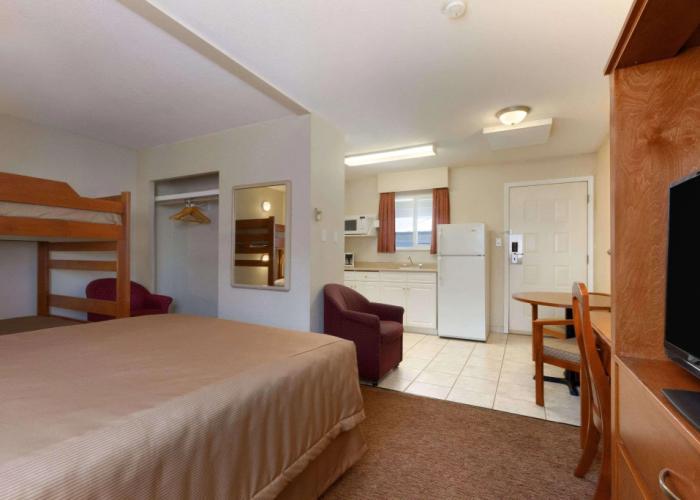 Travelodge by Wyndham Langley
