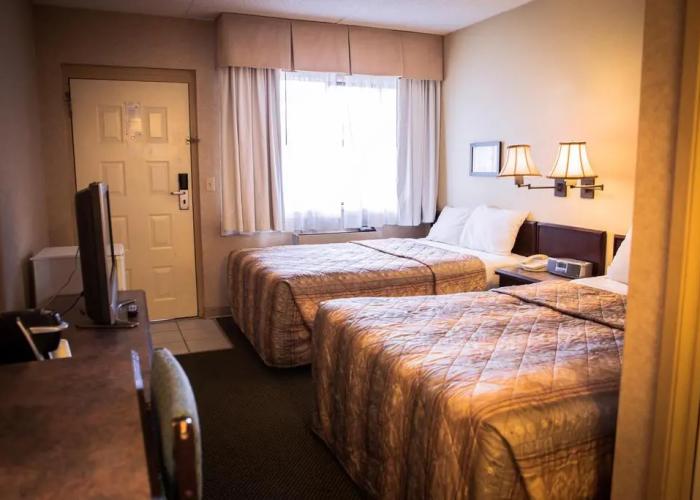 Langley Hwy Hotel