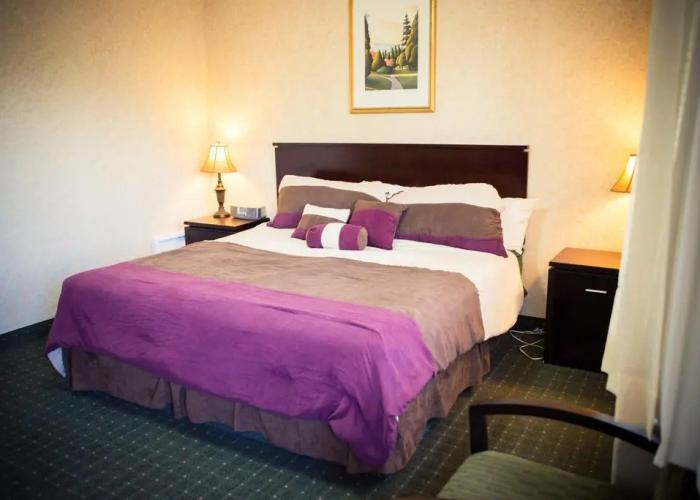 Langley Hwy Hotel