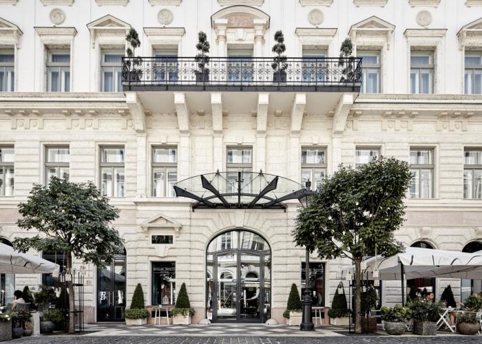 Aria Hotel Budapest by Library Hotel Collection