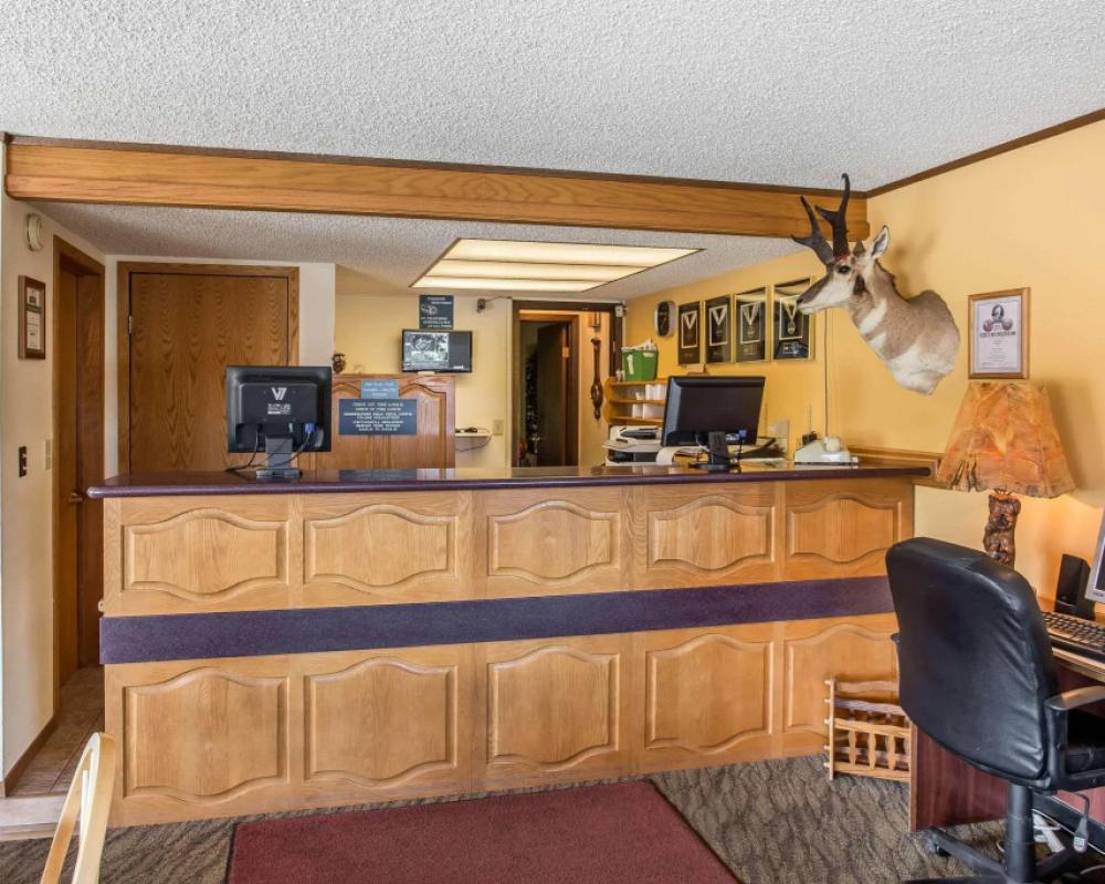 Rodeway Inn Pronghorn Lodge