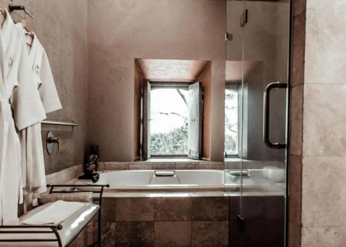 Hacienda Sepulveda Hotel & SPA