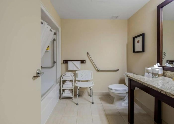 Best Western Premier Denham Inn & Suites