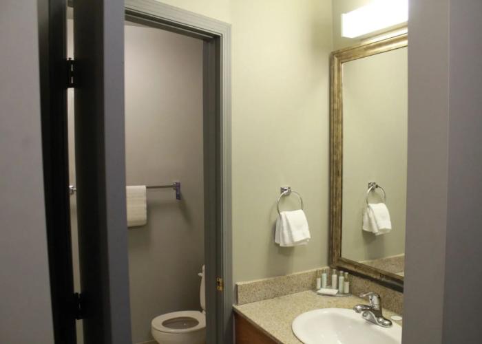 Travelodge by Wyndham Edmonton Airport
