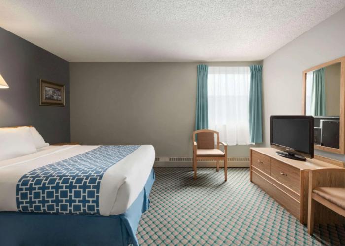 Travelodge by Wyndham Edmonton Airport