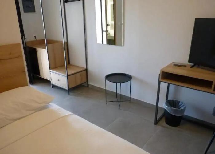 Comfort Suites and Rooms