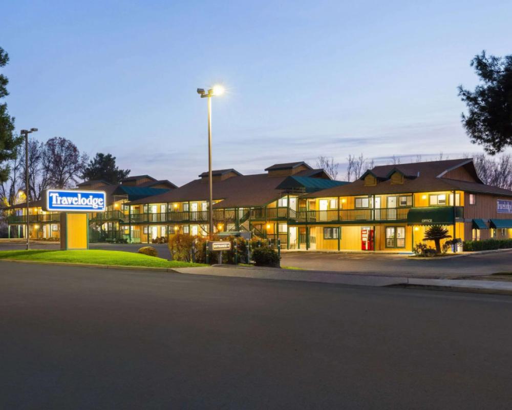 Travelodge by Wyndham Lemoore Near Naval Air Station