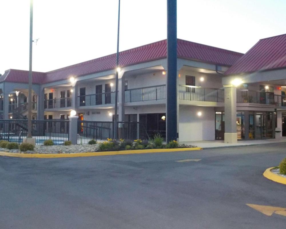 SureStay Hotel by Best Western Lenoir City
