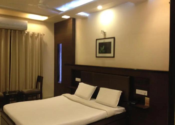 Hotel Plaza Inn