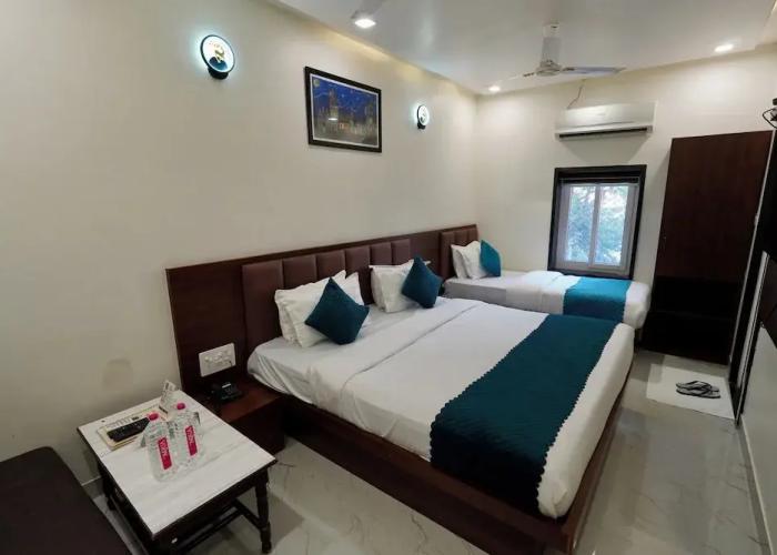 Hotel Samrat
