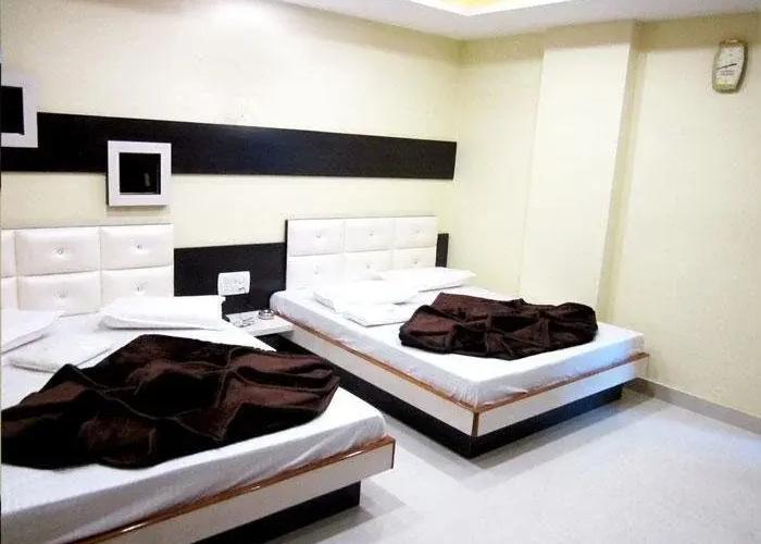 Hotel Shahanshah Palace