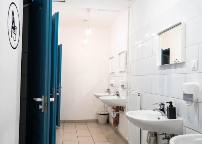 WOW City Hostel